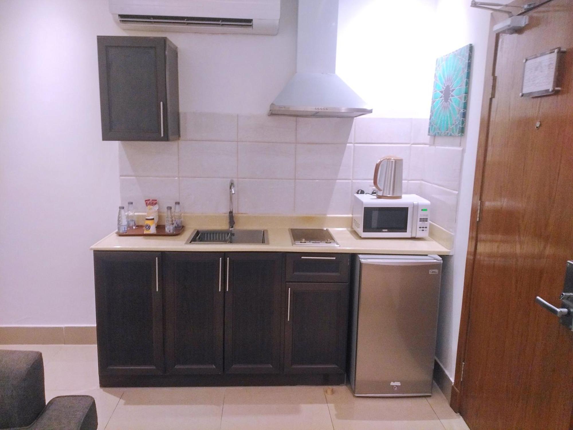 Sendan Residence Dammám Kültér fotó